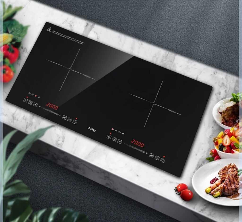 زندگی شهری امروز نیازمند ابزارهای هوشمند و کم‌جا است. در همین راستا، اجاق برقی دو شعله دی اس تی مدل i2H-01 طراحی شده تا علاوه بر صرفه‌جویی در فضا، سرعت و ایمنی بیشتری در آشپزی فراهم کند. این اجاق القایی با ظاهر مدرن و توان بالا، گزینه‌ای عالی برای آپارتمان‌ها، سوئیت‌ها، خوابگاه‌ها و حتی آشپزخانه‌های کوچک به شمار می‌آید.